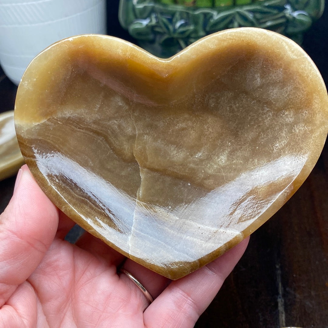 Chocolate Onyx Heart Bowl