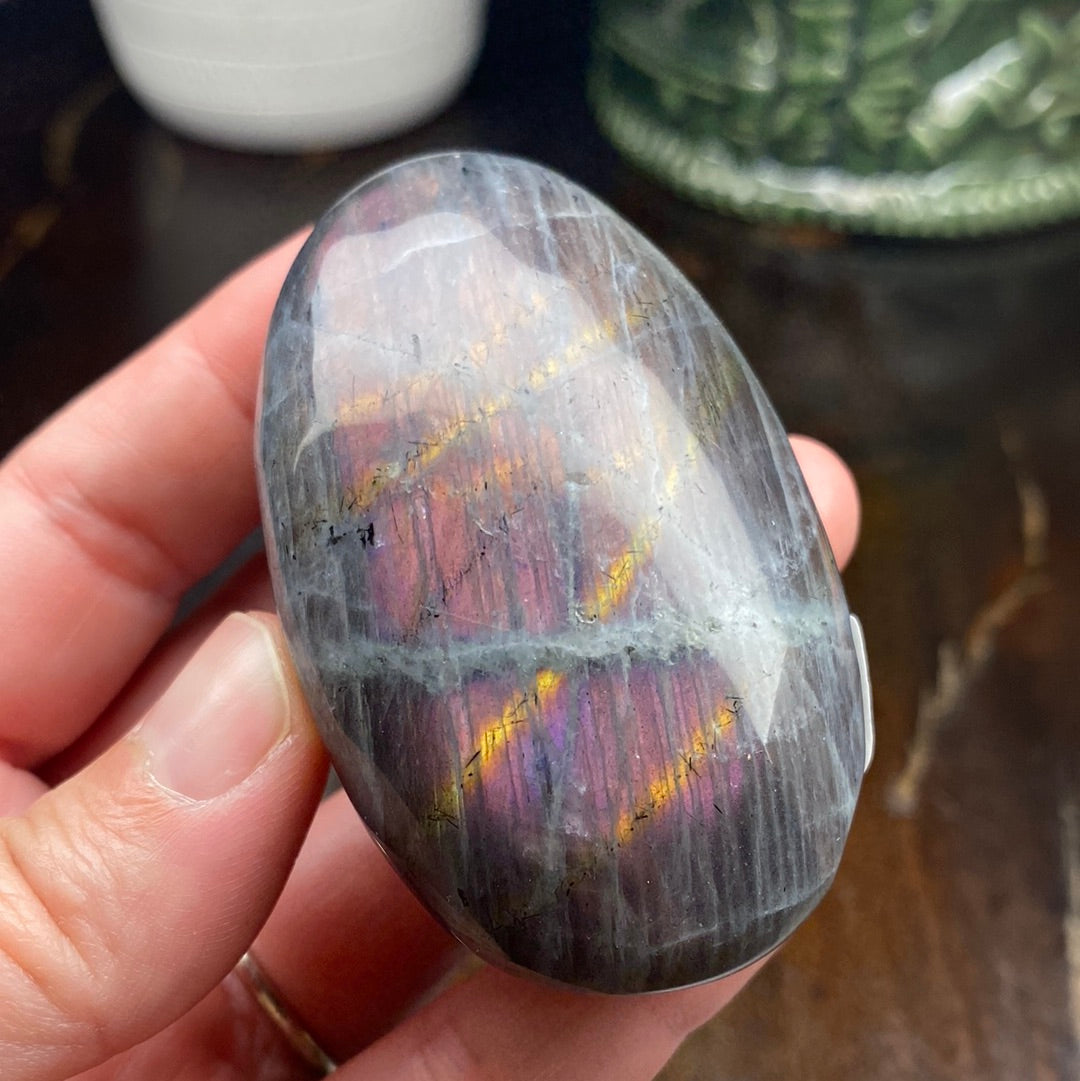 Labradorite Palmstones