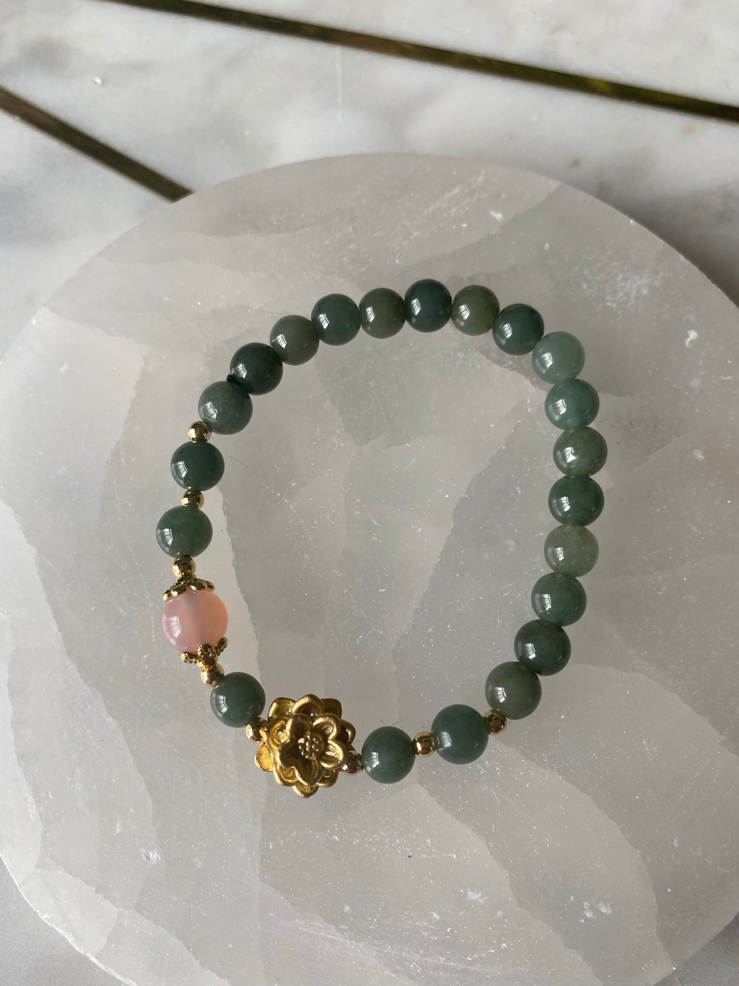 Jade Bead Bracelet (gold lotus)